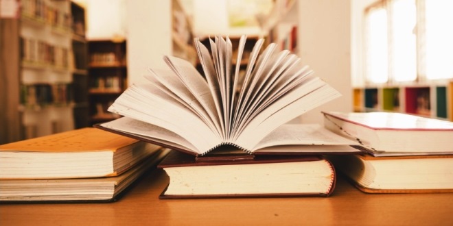 Tips Menulis Resensi Buku Fiksi Ilmiah yang Nggak Bikin Ngantuk